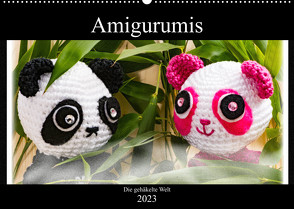 Amigurumi – Die gehäkelte Welt (Wandkalender 2023 DIN A2 quer) von Sommer,  Sven