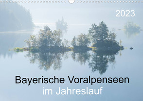 Bayerische Voralpenseen im Jahreslauf (Wandkalender 2023 DIN A3 quer) von Maier,  Norbert