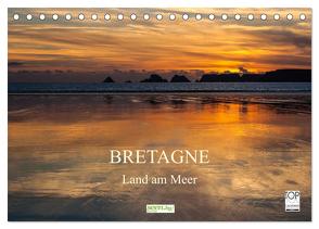 Bretagne – Land am Meer (Tischkalender 2024 DIN A5 quer), CALVENDO Monatskalender von Schwager,  Monika