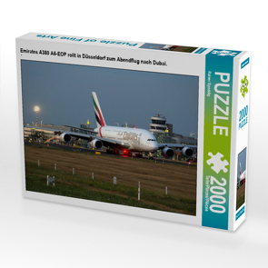 CALVENDO Puzzle Emirates A380 A6-EOP rollt in Düsseldorf zum Abendflug nach Dubai. 2000 Teile Lege-Größe 90 x 67 cm Foto-Puzzle Bild von Rainer Spoddig