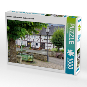 CALVENDO Puzzle Ortskern mit Brunnen in Niederdreisbach 1000 Teile Lege-Größe 64 x 48 cm Foto-Puzzle Bild von Matthias Schaefgen