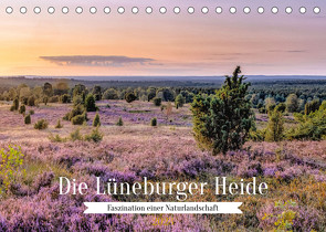 Die Lüneburger Heide – Faszination einer Naturlandschaft (Tischkalender 2023 DIN A5 quer) von AkremaFotoArt