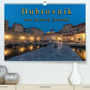 Dubrovnik zur blauen Stunde (Premium, hochwertiger DIN A2 Wandkalender 2021, Kunstdruck in Hochglanz) von Schneider,  Jens