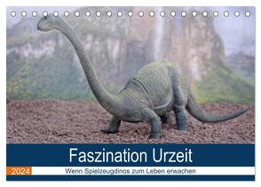 Faszination Urzeit – wenn Spielzeugdinos zum Leben erwachen (Tischkalender 2024 DIN A5 quer), CALVENDO Monatskalender von Bartruff,  Thomas