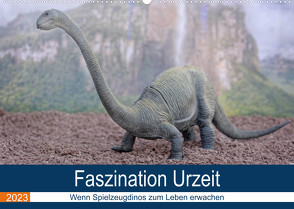 Faszination Urzeit – wenn Spielzeugdinos zum Leben erwachen (Wandkalender 2023 DIN A2 quer) von Bartruff,  Thomas