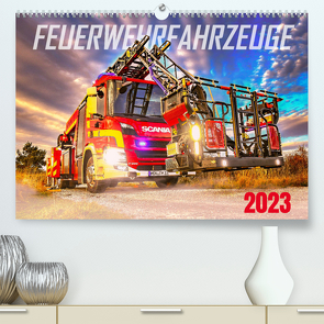 Feurwehrfahrzeuge (Premium, hochwertiger DIN A2 Wandkalender 2023, Kunstdruck in Hochglanz) von CONNECT 112 Marcus Heinz,  MH