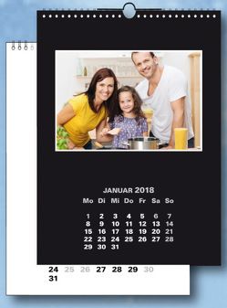 Fotokalender und Bastelkalender 2019 schwarz weiss matt, fuer Bilder 10×15 cm Hoch und Quer. 13 Blatt im Format 19×25 cm.