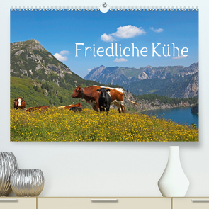 Friedliche Kühe (Premium, hochwertiger DIN A2 Wandkalender 2021, Kunstdruck in Hochglanz) von Kramer,  Christa