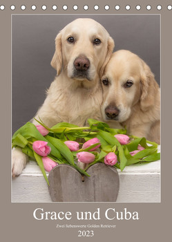 Grace und Cuba – Zwei liebenswerte Golden Retriever (Tischkalender 2023 DIN A5 hoch) von Bernhardt,  Jessica