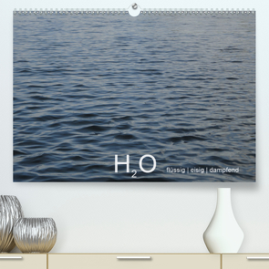 H2O flüssig, eisig, dampfend (Premium, hochwertiger DIN A2 Wandkalender 2021, Kunstdruck in Hochglanz) von Lacher,  Ingrid