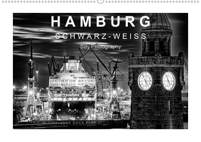 Hamburg in schwarz-weiss (Wandkalender 2021 DIN A2 quer) von Photography,  Silly