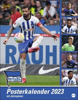 Hertha Posterkalender 2023. Fotokalender mit den Spielern des Hertha BSC. Praktischer Jahres-Wandkalender 2023 für Fußballfans. Hochwertiger Bildkalender zum Aufhängen von Heye