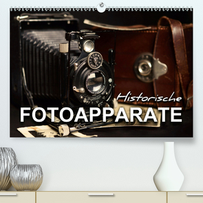 Historische Fotoapparate (Premium, hochwertiger DIN A2 Wandkalender 2021, Kunstdruck in Hochglanz) von Bleicher,  Renate