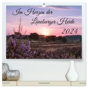 Im Herzen der Lüneburger Heide (hochwertiger Premium Wandkalender 2024 DIN A2 quer), Kunstdruck in Hochglanz von Lorenzen-Müller,  Sandra