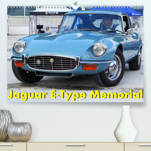 Jaguar E-Type Memorial (Premium, hochwertiger DIN A2 Wandkalender 2022, Kunstdruck in Hochglanz) von Wubben,  Arie