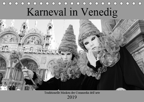 Karneval in Venedig – Schwarzweiss (Tischkalender 2019 DIN A5 quer) von Riedmiller,  Andreas