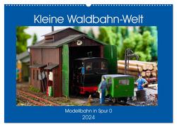 Kleine Waldbahn-Welt – Modellbahn in Spur 0 (Wandkalender 2024 DIN A2 quer), CALVENDO Monatskalender von Hegerfeld-Reckert,  Anneli