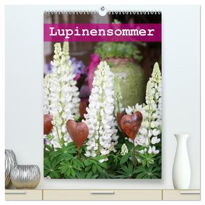 Lupinensommer (hochwertiger Premium Wandkalender 2024 DIN A2 hoch), Kunstdruck in Hochglanz von Kruse,  Gisela