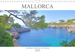 Mallorca – Azurblaues Mittelmeer zum Träumen (Wandkalender 2023 DIN A4 quer) von Bentfeld,  Tina