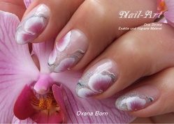 Nail-Art von Born,  Oxana