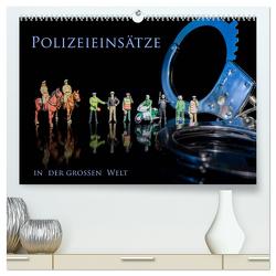 Polizeieinsätze, in der großen Welt (hochwertiger Premium Wandkalender 2024 DIN A2 quer), Kunstdruck in Hochglanz von Rochow,  Holger