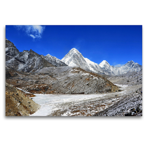 Premium Textil-Leinwand 120 x 80 cm Quer-Format Berglandschaft zwischen Dughla und Lobuche auf 4900 m Höhe mit dem Pumori (7161 m) | Wandbild, HD-Bild auf Keilrahmen, Fertigbild auf hochwertigem Vlies, Leinwanddruck von Ulrich Senff