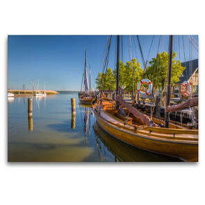 Premium Textil-Leinwand 120 x 80 cm Quer-Format Zeesenboote im Hafen von Althagen am Bodden (Mecklenburg-Vorpommern) | Wandbild, HD-Bild auf Keilrahmen, Fertigbild auf hochwertigem Vlies, Leinwanddruck von Christian Müringer