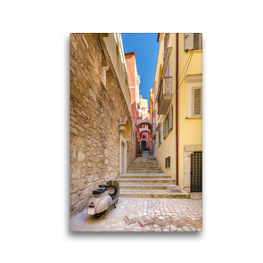 Premium Textil-Leinwand 30 x 45 cm Hoch-Format Eine Gasse im historischen Zentrum | Wandbild, HD-Bild auf Keilrahmen, Fertigbild auf hochwertigem Vlies, Leinwanddruck von Alessandro Tortora