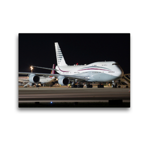 Premium Textil-Leinwand 45 x 30 cm Quer-Format B747-8 der Qatar Amiri Flight A7-HBJ nach der Landung aus Doha | Wandbild, HD-Bild auf Keilrahmen, Fertigbild auf hochwertigem Vlies, Leinwanddruck von Rainer Spoddig