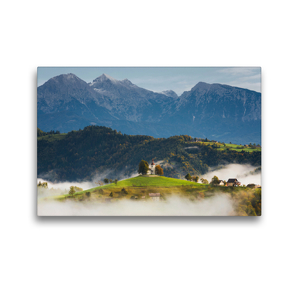 Premium Textil-Leinwand 45 x 30 cm Quer-Format Kirche St. Thomas vor Bergen, umgeben von Nebel | Wandbild, HD-Bild auf Keilrahmen, Fertigbild auf hochwertigem Vlies, Leinwanddruck von iPics Photography