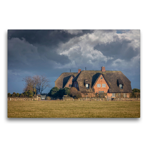 Premium Textil-Leinwand 75 x 50 cm Quer-Format Reetdachhöfe mit Sturmwolken auf Sylt | Wandbild, HD-Bild auf Keilrahmen, Fertigbild auf hochwertigem Vlies, Leinwanddruck von Christian Müringer