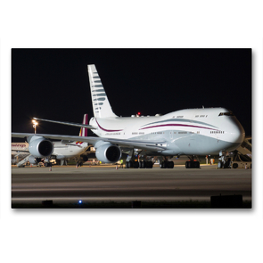 Premium Textil-Leinwand 90 x 60 cm Quer-Format B747-8 der Qatar Amiri Flight A7-HBJ nach der Landung aus Doha | Wandbild, HD-Bild auf Keilrahmen, Fertigbild auf hochwertigem Vlies, Leinwanddruck von Rainer Spoddig