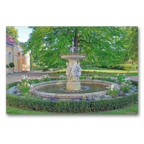 Premium Textil-Leinwand 90 x 60 cm Quer-Format Verträumter Kinderbrunnen von Neustrelitz | Wandbild, HD-Bild auf Keilrahmen, Fertigbild auf hochwertigem Vlies, Leinwanddruck von Konstanze Junghanns