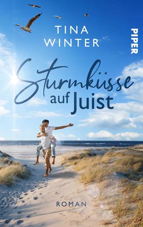 Sturmküsse auf Juist von Winter,  Tina