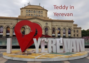 Teddy in … / Teddy in Yerevan von Merkelbach,  Helga