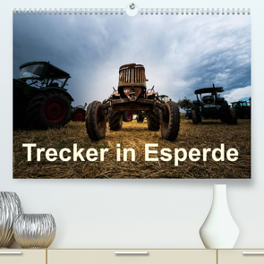 Treckertreff in Esperde (Premium, hochwertiger DIN A2 Wandkalender 2023, Kunstdruck in Hochglanz) von Assion - Robér Assion,  Photo