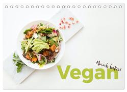 Vegan – Mmmh lecker! (Tischkalender 2024 DIN A5 quer), CALVENDO Monatskalender von Scott,  M.