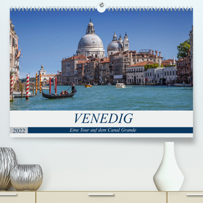 VENEDIG Eine Tour auf dem Canal Grande (Premium, hochwertiger DIN A2 Wandkalender 2022, Kunstdruck in Hochglanz) von Viola,  Melanie