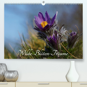 Wilde Blüten-Träume (Premium, hochwertiger DIN A2 Wandkalender 2021, Kunstdruck in Hochglanz) von Klapp,  Lutz